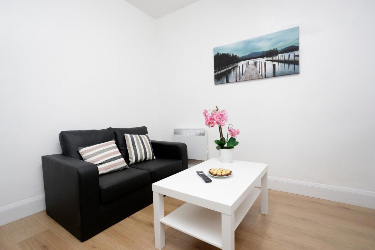 Kirkstall Serviced Apartments Leeds Leeds  Esterno foto